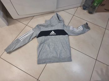 Sweat adidas