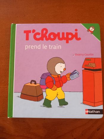 Livre T'choupi prend le train 