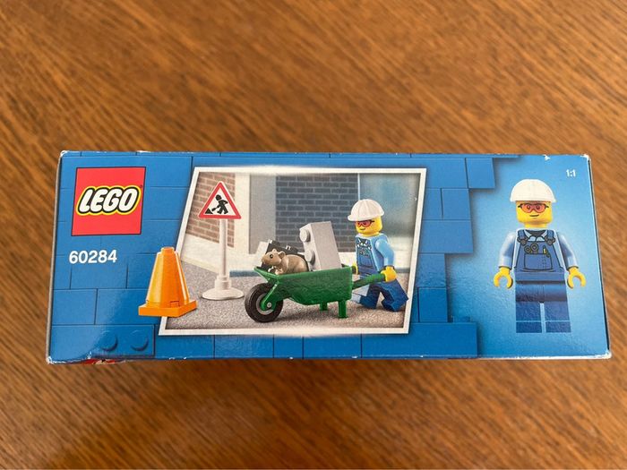Lot de deux boîtes lego city 60275 et 60284 Neuves - photo numéro 9