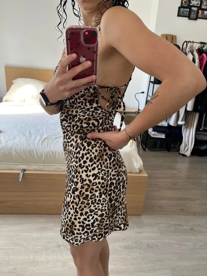 Robe léopard Bershka - photo numéro 3