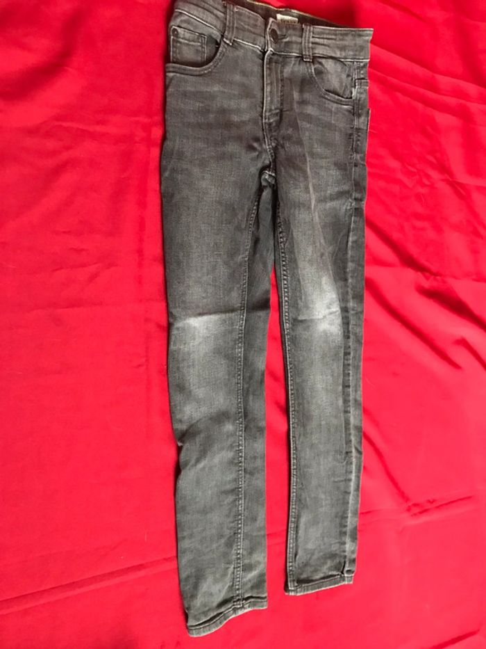 Lot de 2 panralons+1 shirt enfant taille 10 ans - photo numéro 14