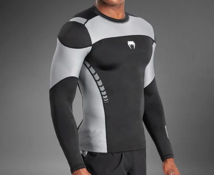 Rashguard Venum Tempest taille L neuf avec étiquette - photo numéro 2
