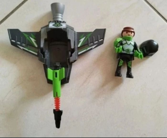 Playmobil 5281_ jet d attaque du robo-gang - photo numéro 1