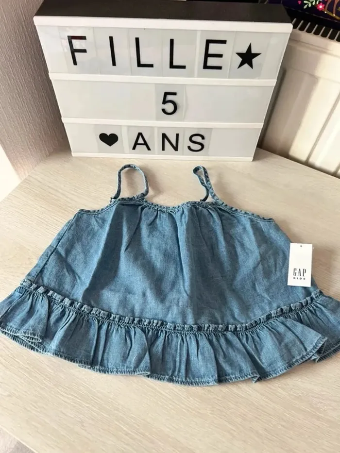 Jolie débardeur imitation jeans GAP 5 ans neuf