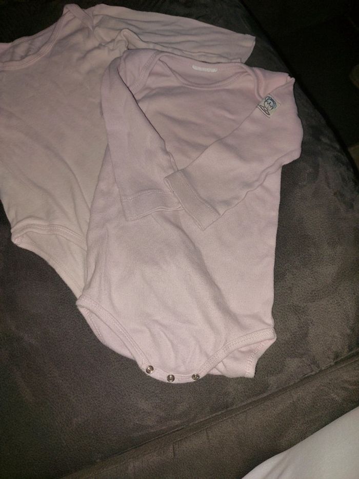 Lot de 2 bodys - photo numéro 2