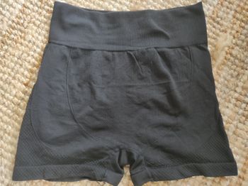 Short sport Galbant neuf