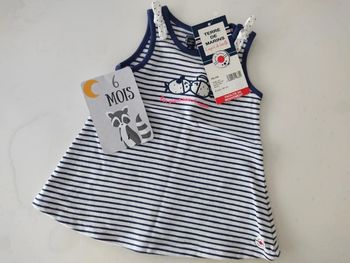 Robe sans manches taille 6 mois