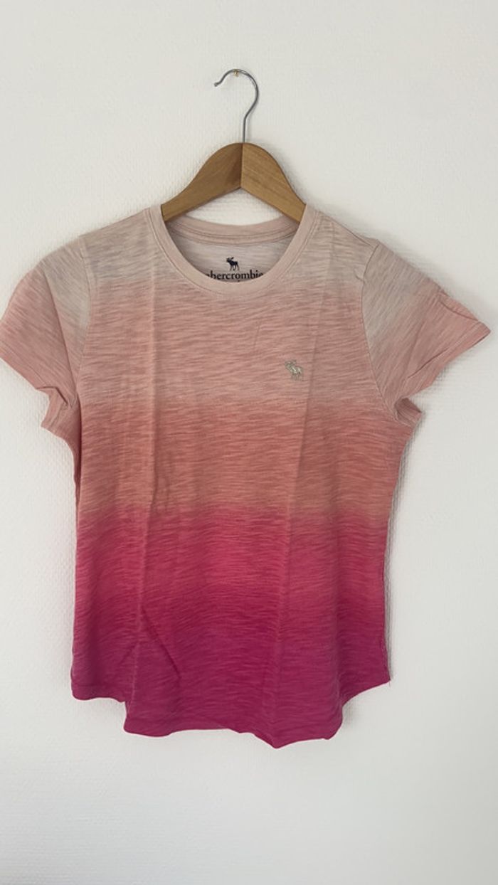 T-shirt Abercrombie & Fitch