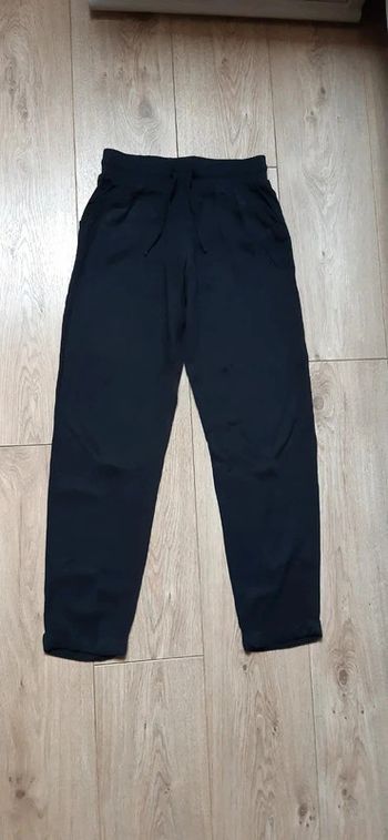 Pantalon fluide à revers gémo noir 12 ans en très bon état