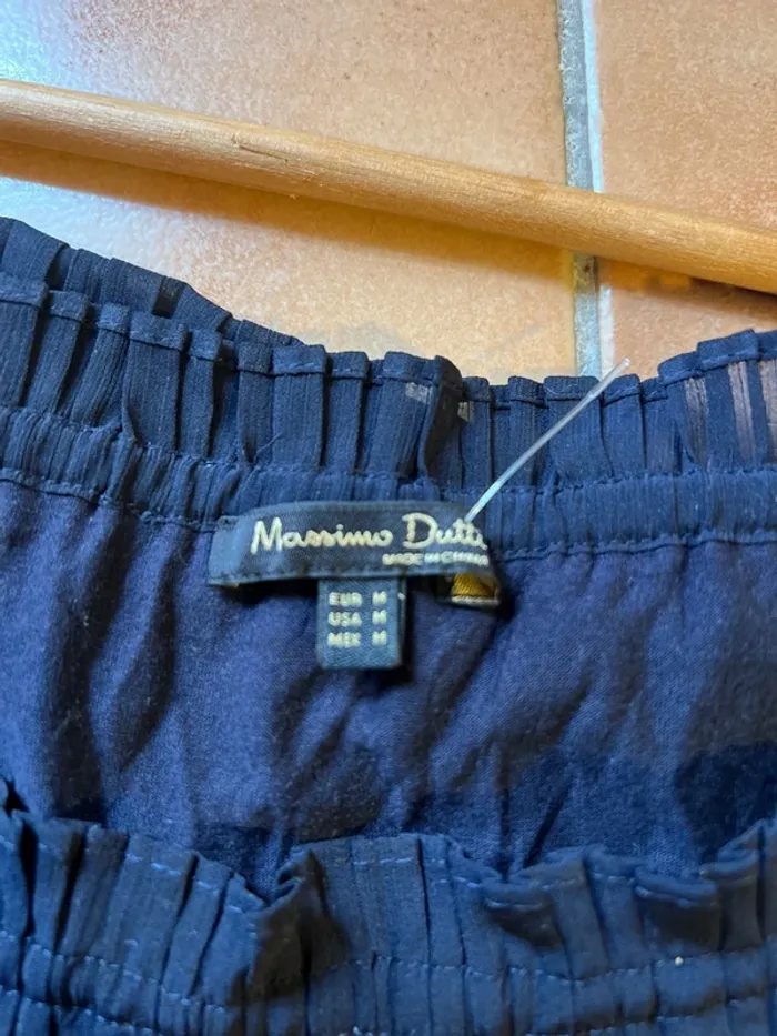 Superbe haut chic à épaules dénudées  – Massimo Dutti – Neuf – Taille - photo numéro 2