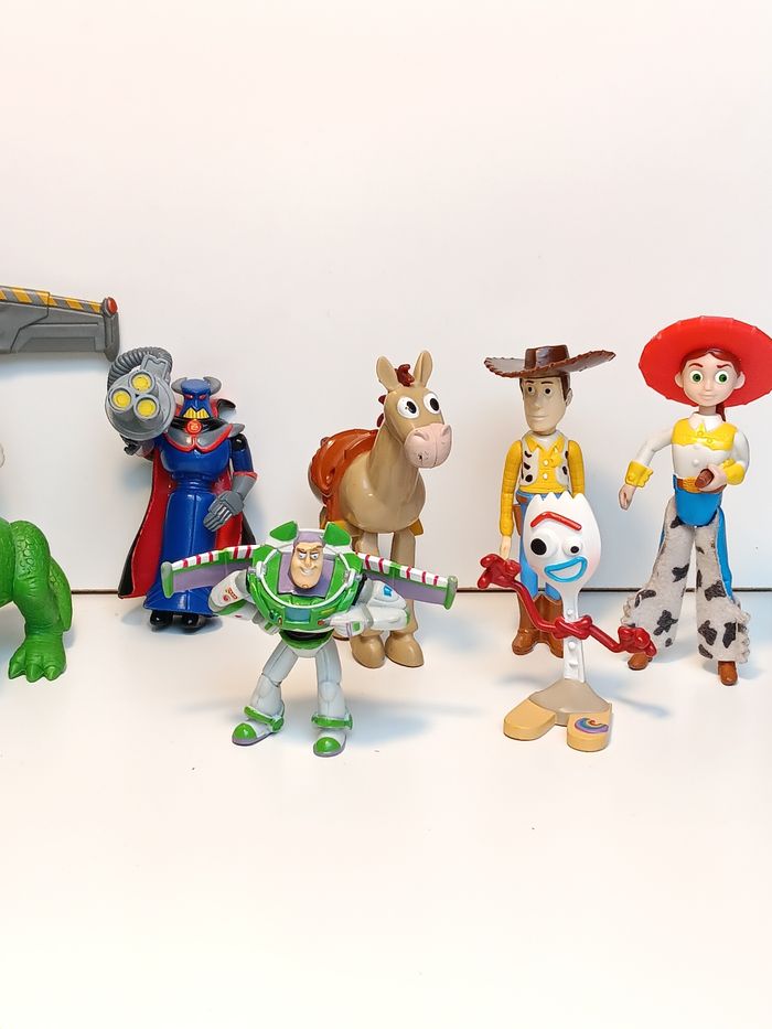 Lot figurines vintage Disney toy story 
Taille 13cm pour la plus grande - photo numéro 3