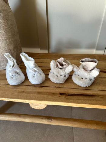 Lots de 2 pantoufles bébé