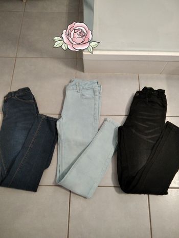 Lot de trois jean