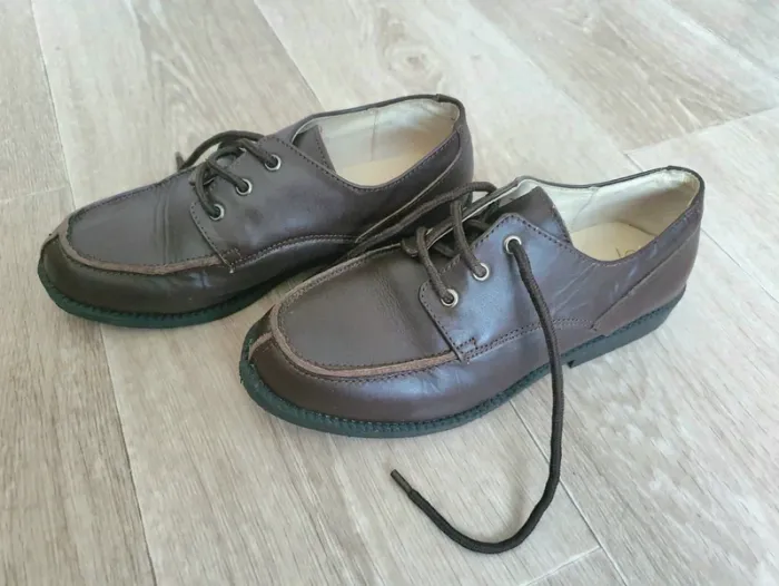 Chaussures de cérémonie marrons taille 34