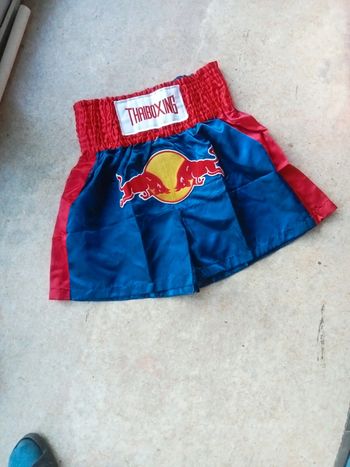 Short box thaï RedBull