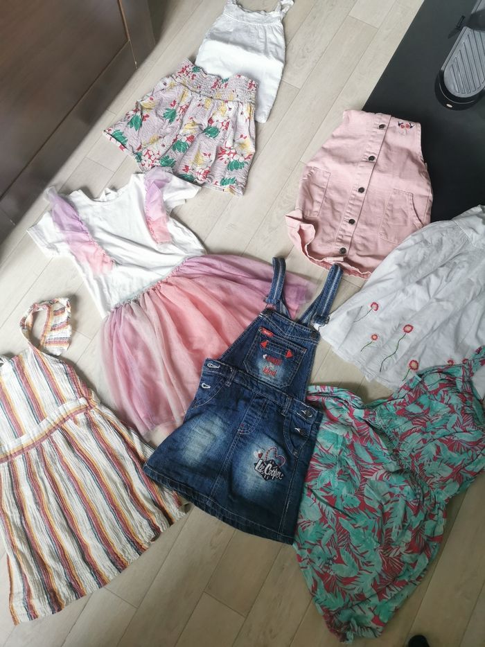 Gros Lot de vêtements fille 6 ans - photo numéro 8