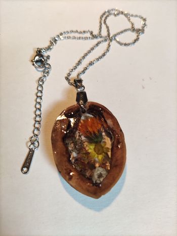Collier résine