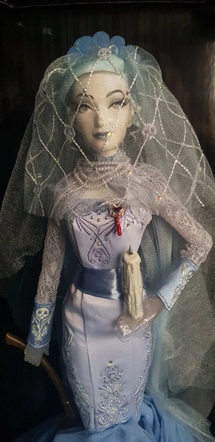Disney limited edition doll bride constance haunted mansion