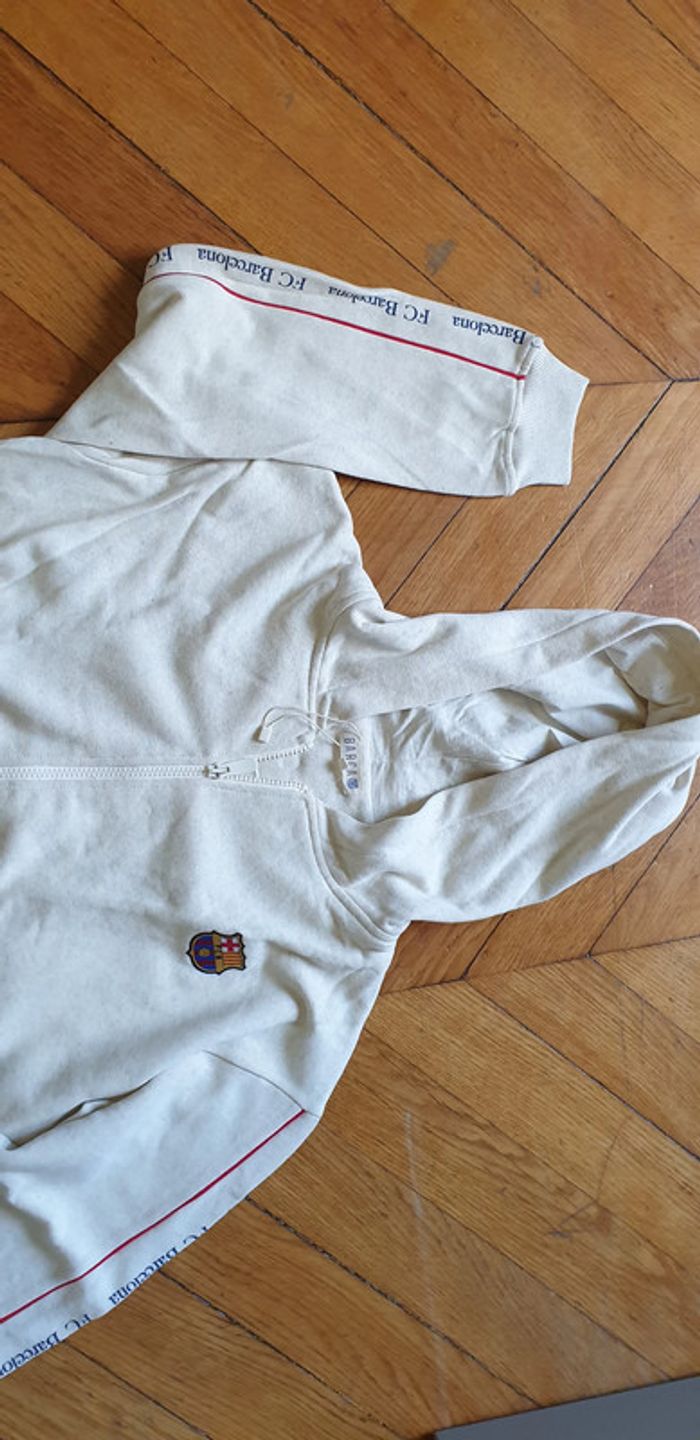 Neuf gilet BARÇA a capuche, beige T 14 ans - photo numéro 2