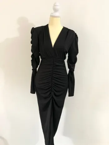 Robe longue noire drapée – Copperose - Taille L