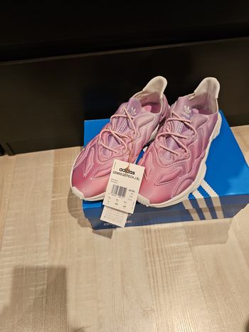 💗 Adidas Originals OZweego Tech J – T37⅓ – Neuves avec étiquette – Rose pastel 💗