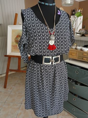 Robe droite fluide T44.
