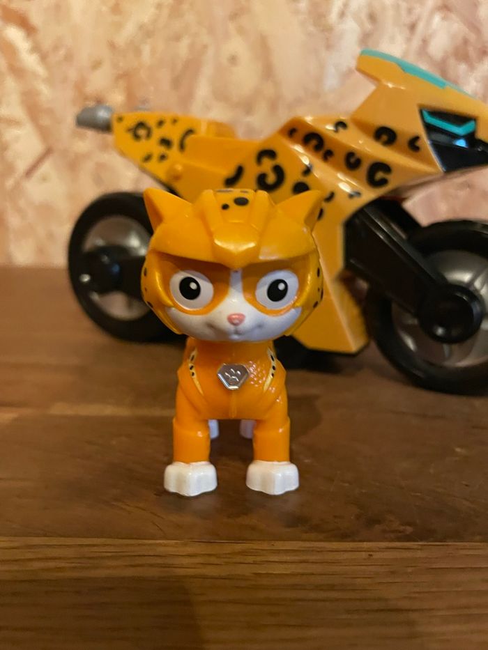 Idée Cadeau 🎁 Cat Pack Figurine Chat de Chascadeur de la Pat Patrouille avec sa moto Rare Wildcat - photo numéro 4