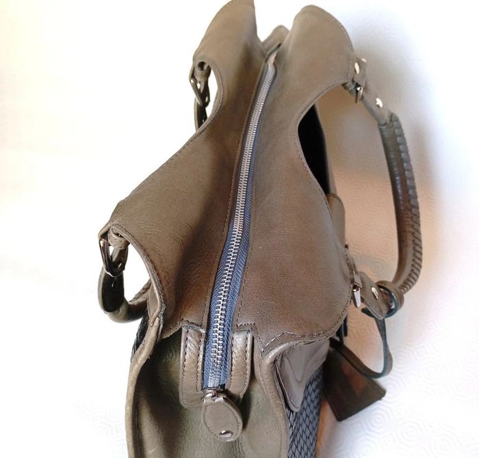 Sac a main kaki et noir Vintage pour femme, marque nonu, en très bon état - photo numéro 6
