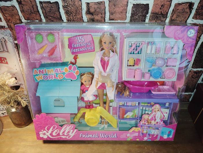 Coffret poupée Lolly vétérinaire