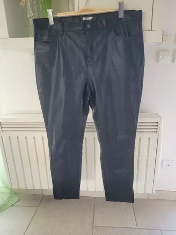 Pantalon imitation cuir