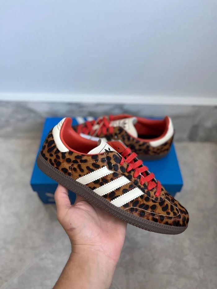 Adidas Samba OG léopard Rouge  Taille 40 - photo numéro 2