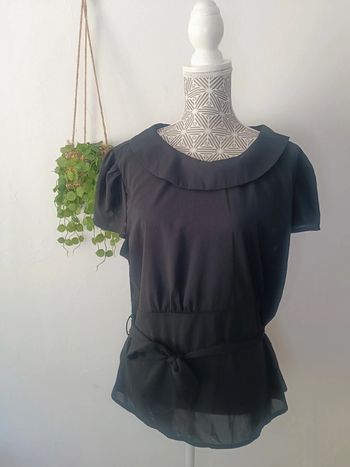 🌸 Joli haut noir taille XL
