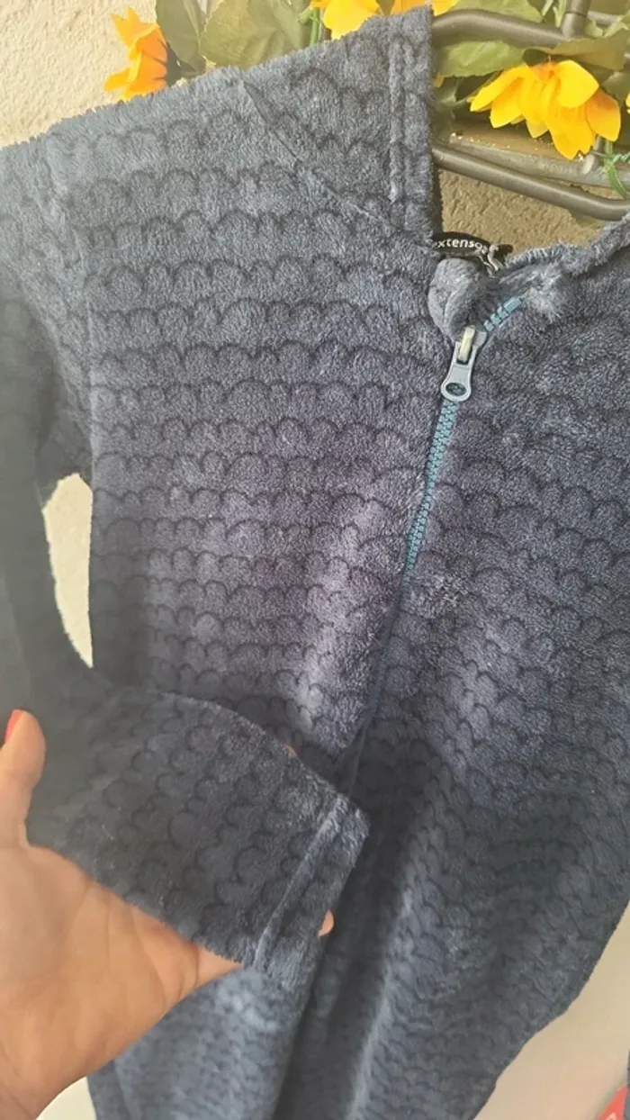 Pyjama 8ans une pièce - photo numéro 2