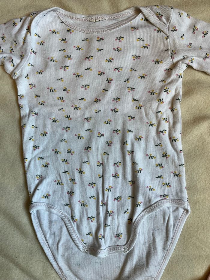 2 body fille 1 an - photo numéro 2