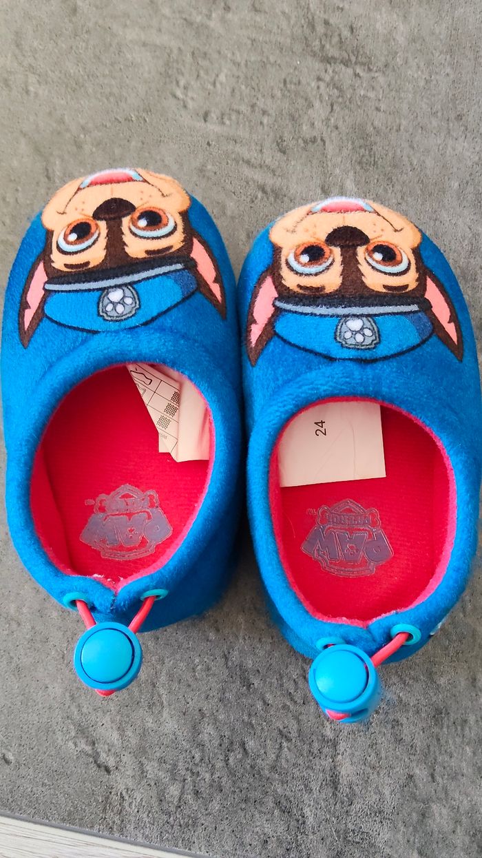 Chaussons Pat patrouille comme neufs taille 24 - photo numéro 4