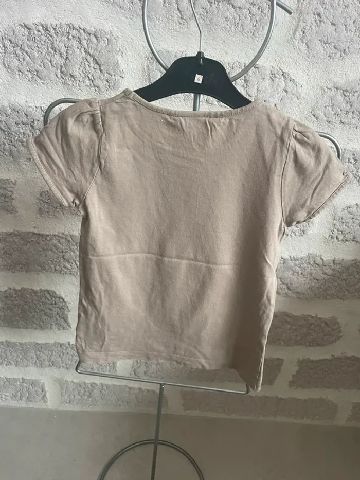 Tee shirt lion Fille H&M 6 ans manches courtes - photo numéro 2