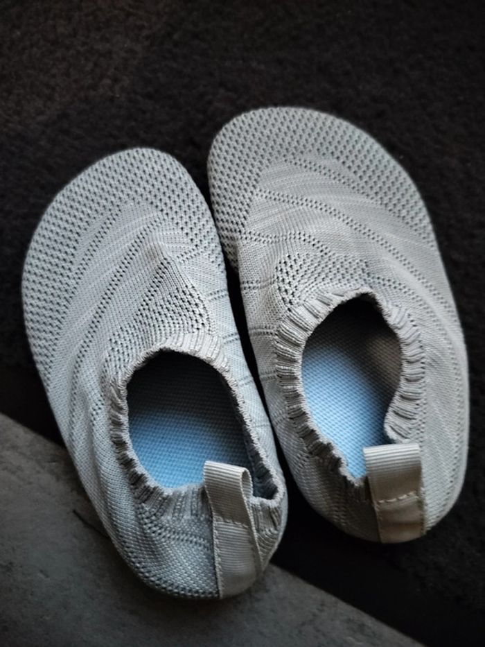Chaussons T. 26 - photo numéro 4