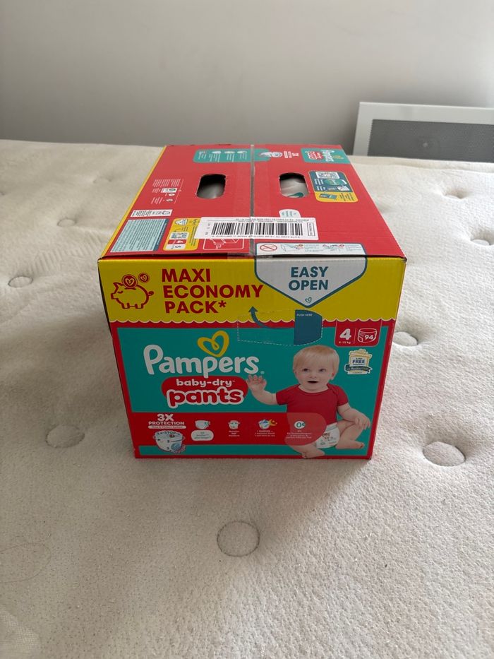 94 couches Pampers Pants baby dry taille 4 - photo numéro 2