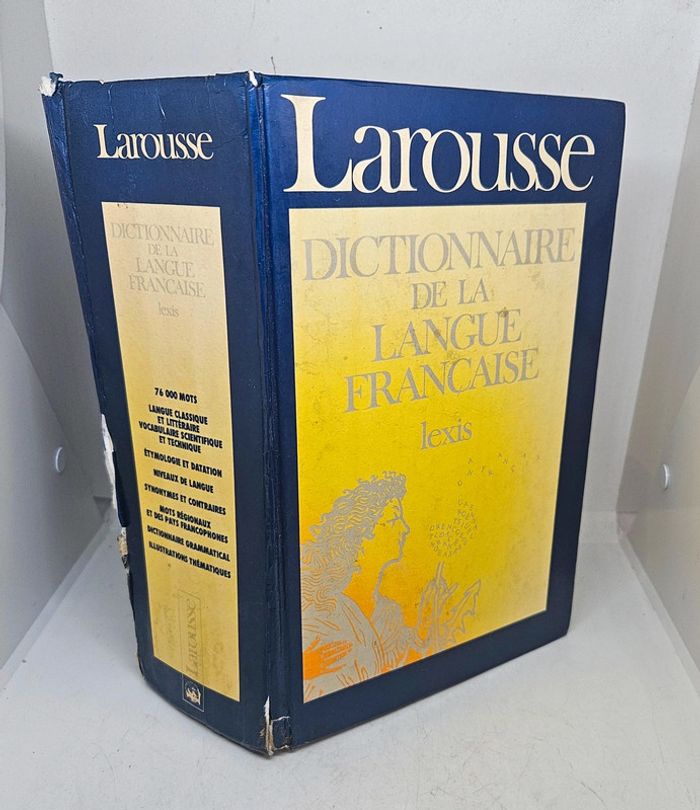 Dictionnaire de la langue Française.
Lexis.
Larousse.
En l'état.