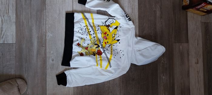 Sweat-shirt Pokemon neuf - photo numéro 2
