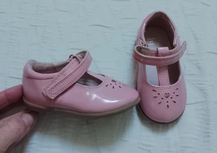 Primark chaussures rose verni coeur 19
