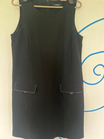 Robe  noire 44 
