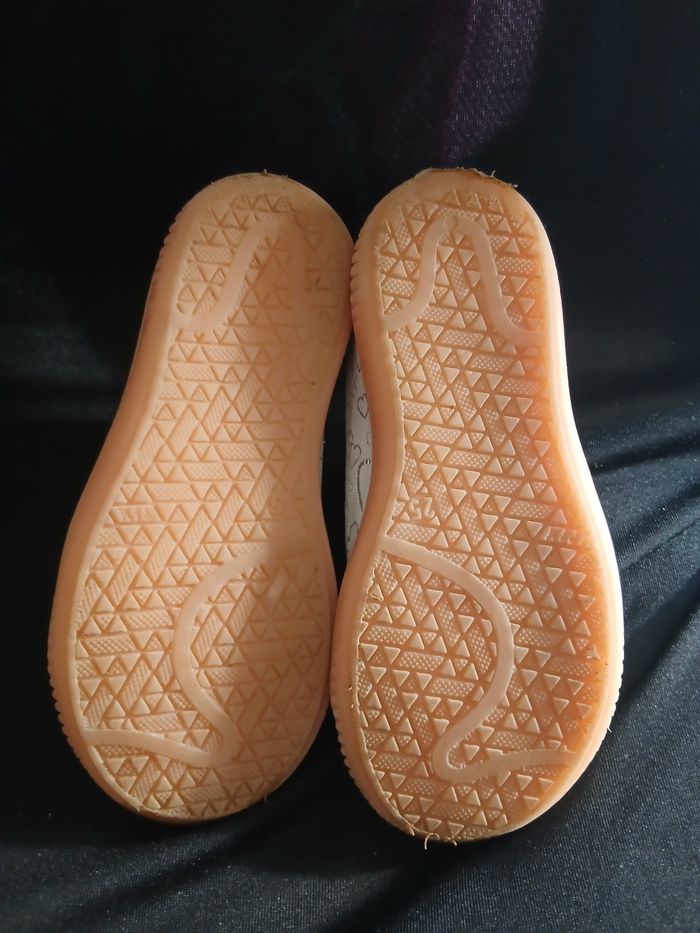Jolies chaussures pointure 25 - photo numéro 5