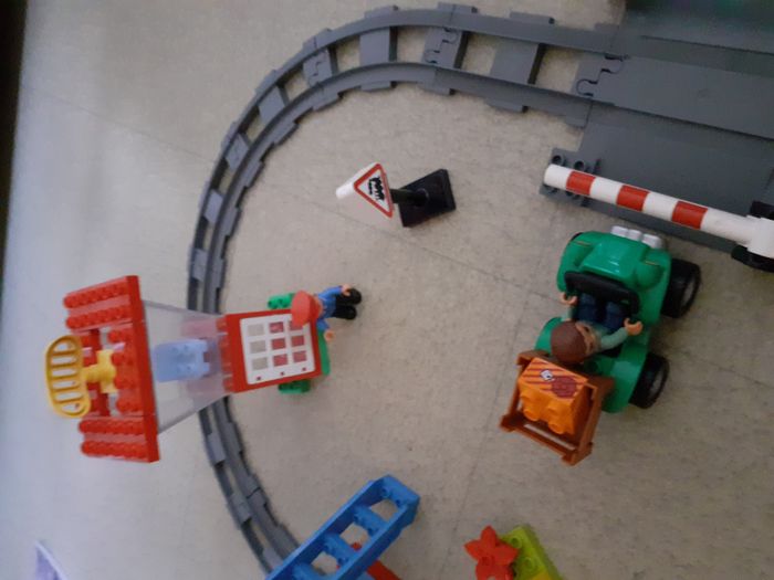 Duplo Lego Train à piles en TBE de marche - photo numéro 4