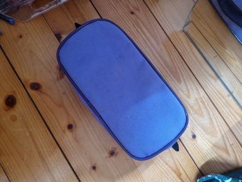 Trousse mauve