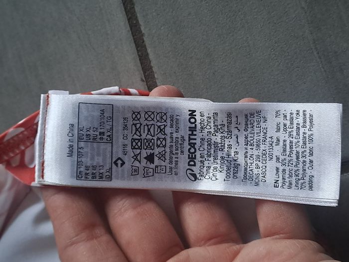 Maillot de bain 1 pièce Décathlon Taille 46 - photo numéro 7