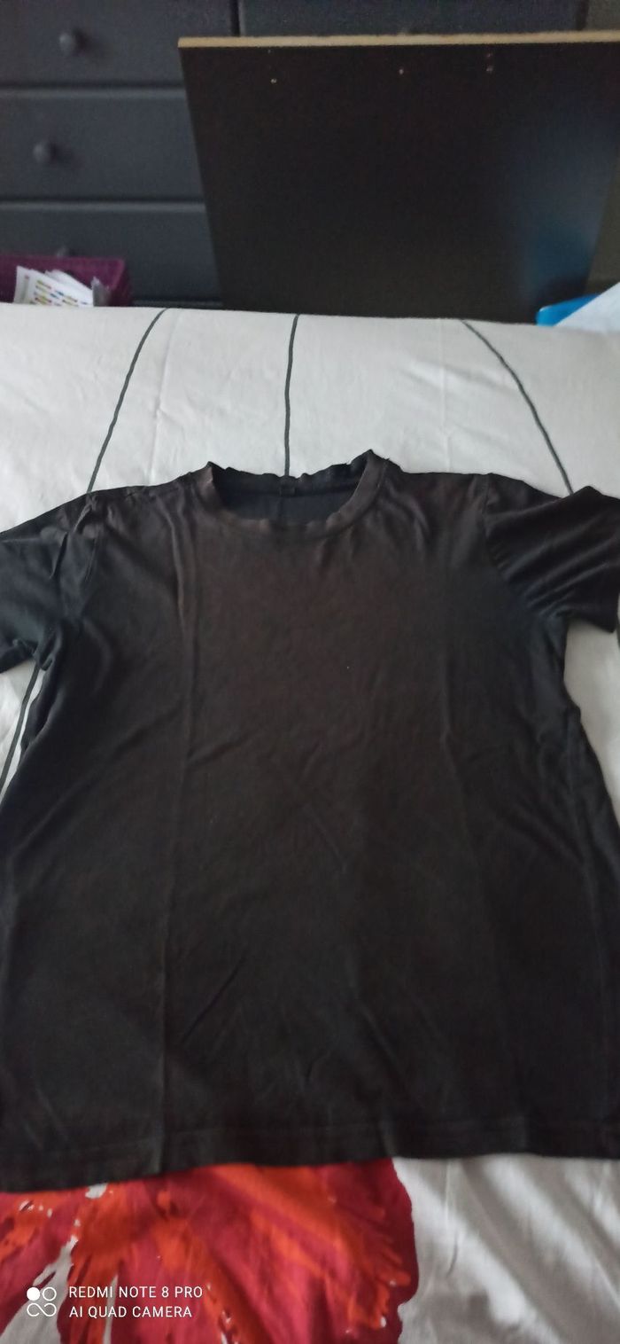 T shirt noir uni 12 ans