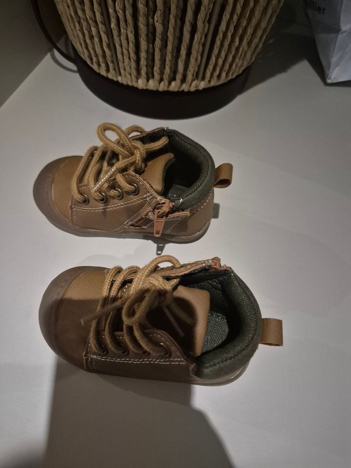 Chaussure bébé - photo numéro 2