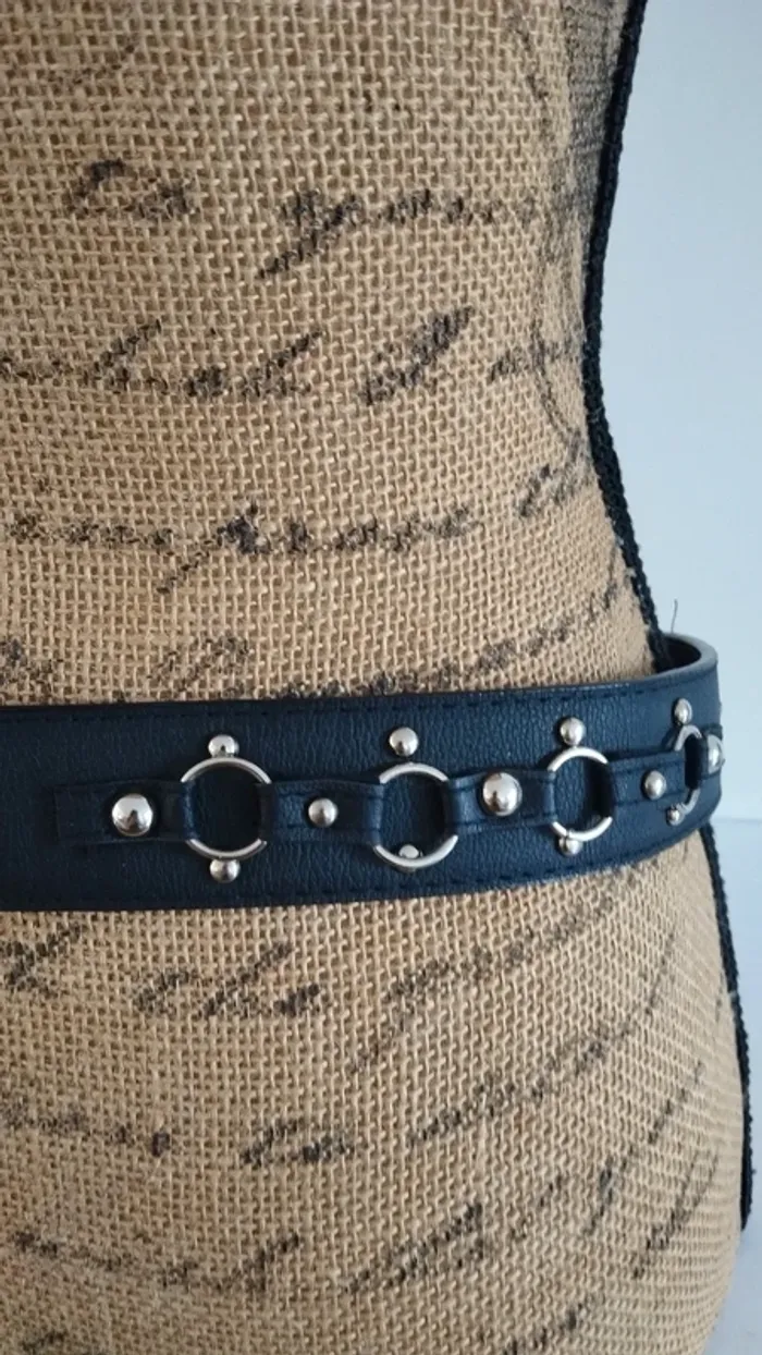 Ceinture noire multi ronds argenté 90 cm - photo numéro 7