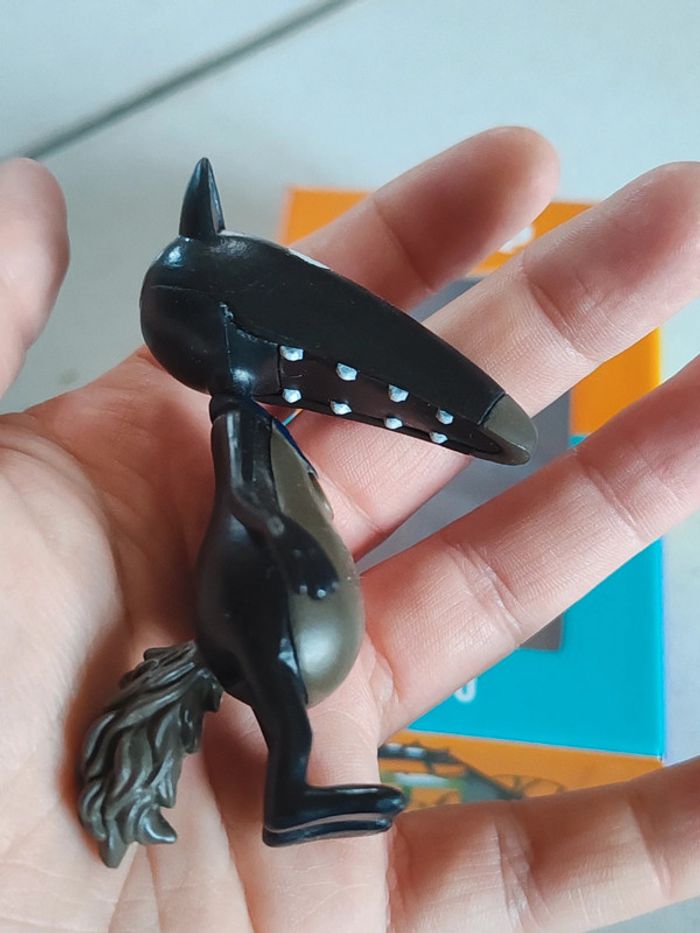 Figurine loup auzou - champion avec médaille - photo numéro 12